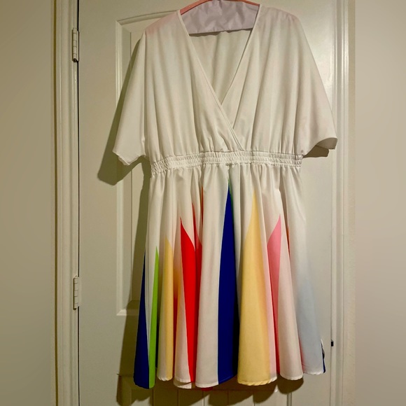 White with multi color dress - Picture 1 of 1